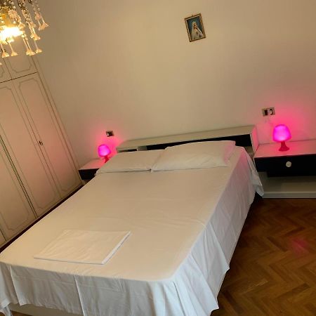 Spazioso appartamento in centro Città San Benedetto del Tronto Exterior foto